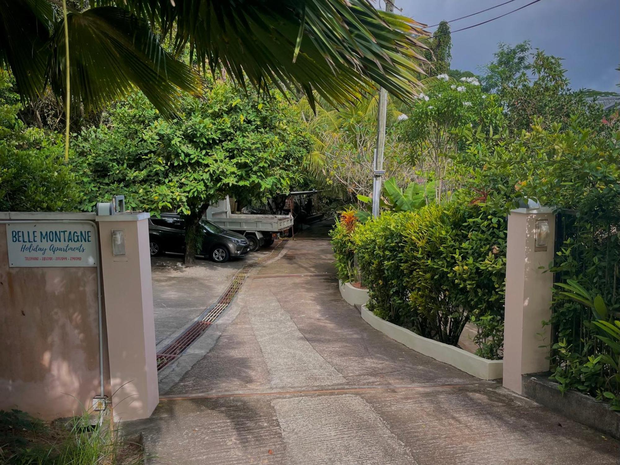 Belle Montagne Holiday Apartments Grand Anse  エクステリア 写真