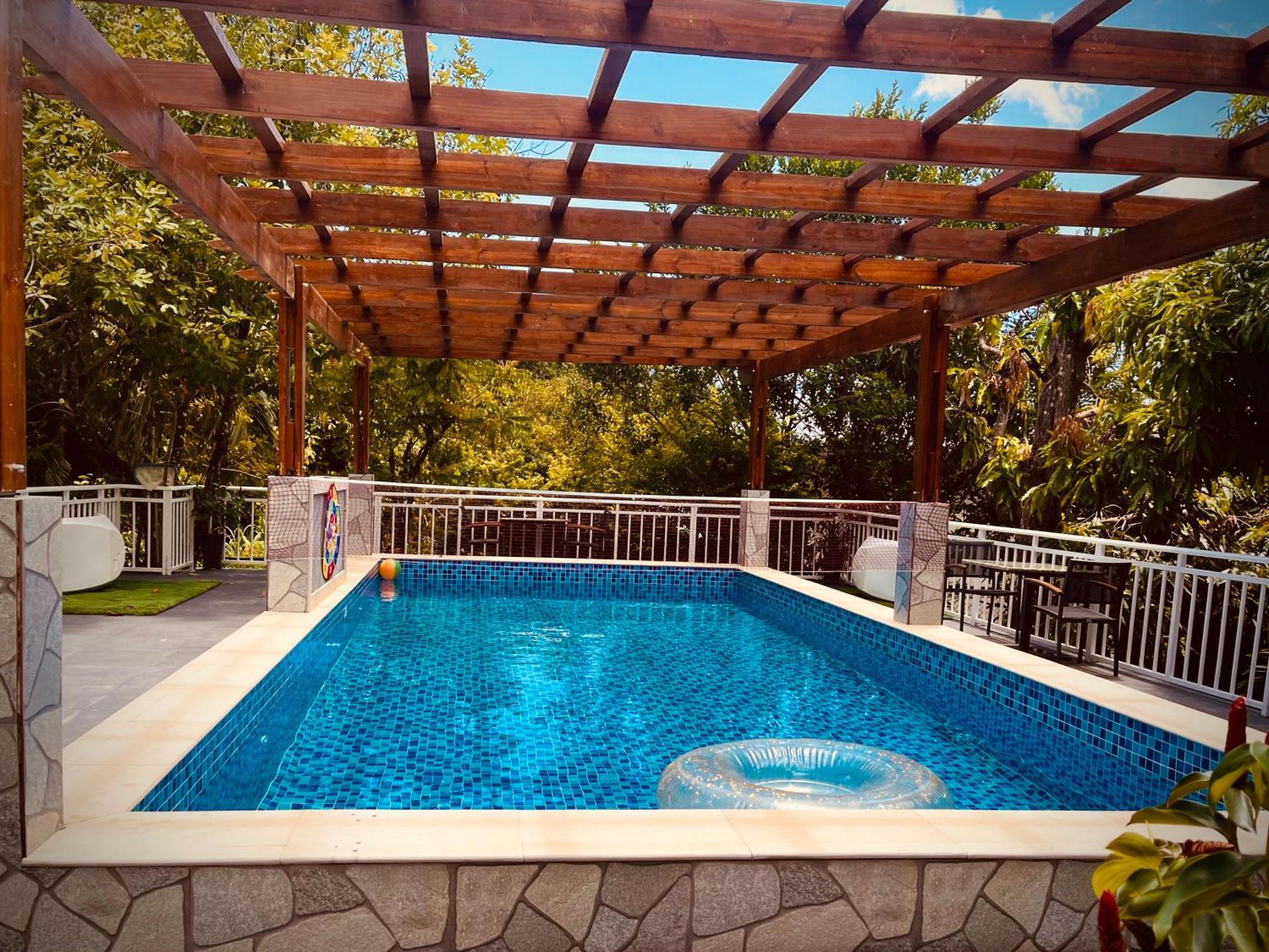 Belle Montagne Holiday Apartments Grand Anse  エクステリア 写真