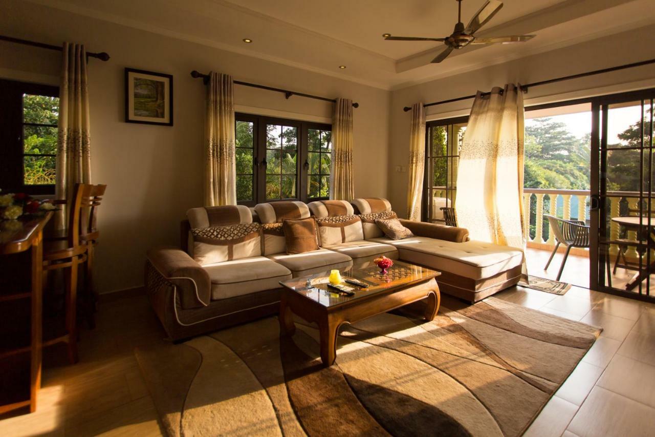 Belle Montagne Holiday Apartments Grand Anse  エクステリア 写真