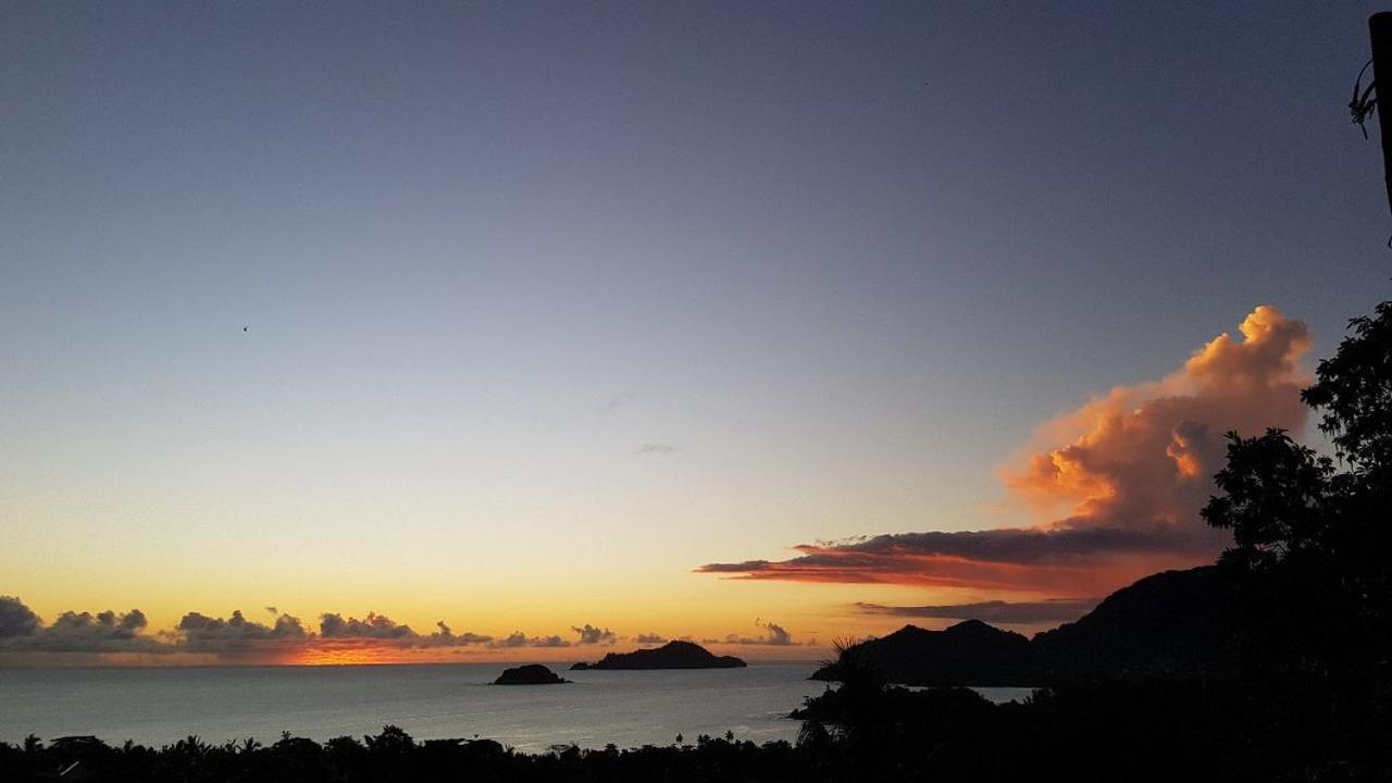 Belle Montagne Holiday Apartments Grand Anse  エクステリア 写真